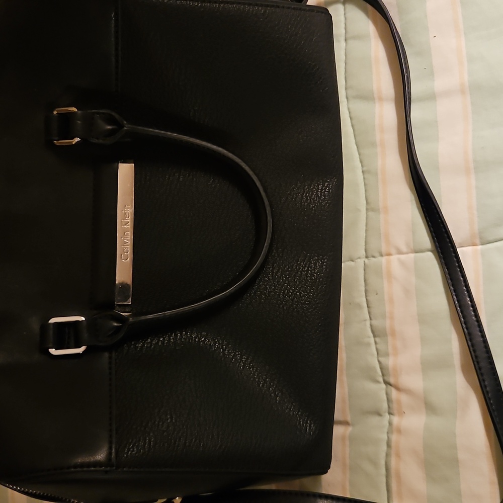 DONATED Calvin Klein - Picture 2 of 7
